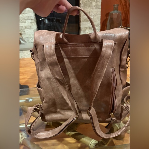 Farmhouse is My Style Rosewood Heritage Backpack Like New - Picture 2 of 4